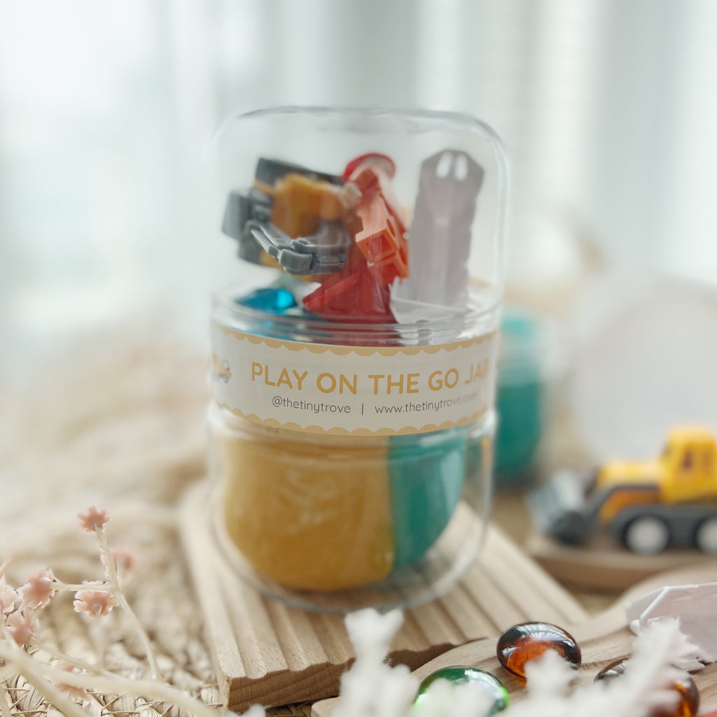 Construction Play on the Go Jar (Play Dough)