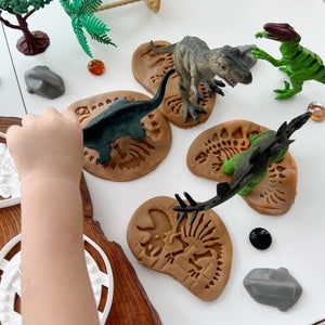 Jurassic Dino Fossil Cutters Set